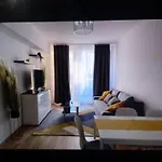 Silver Side Apartment *
